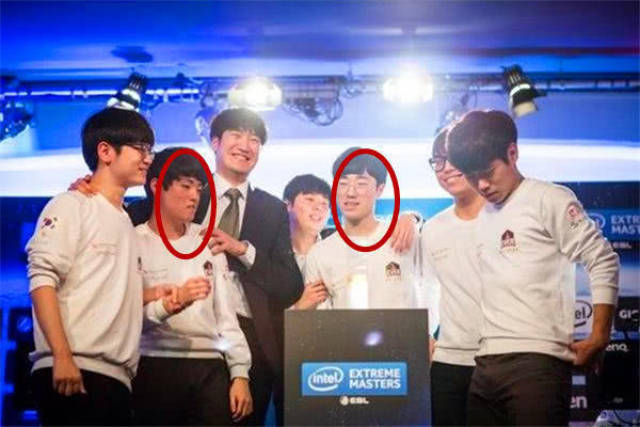 一颗中国心，100T华裔选手FBI队服印制中国国旗