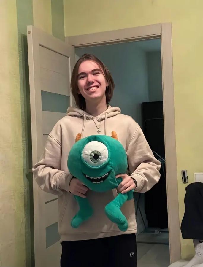 今天： Fnatic 赢得了第一届 CSGO Major